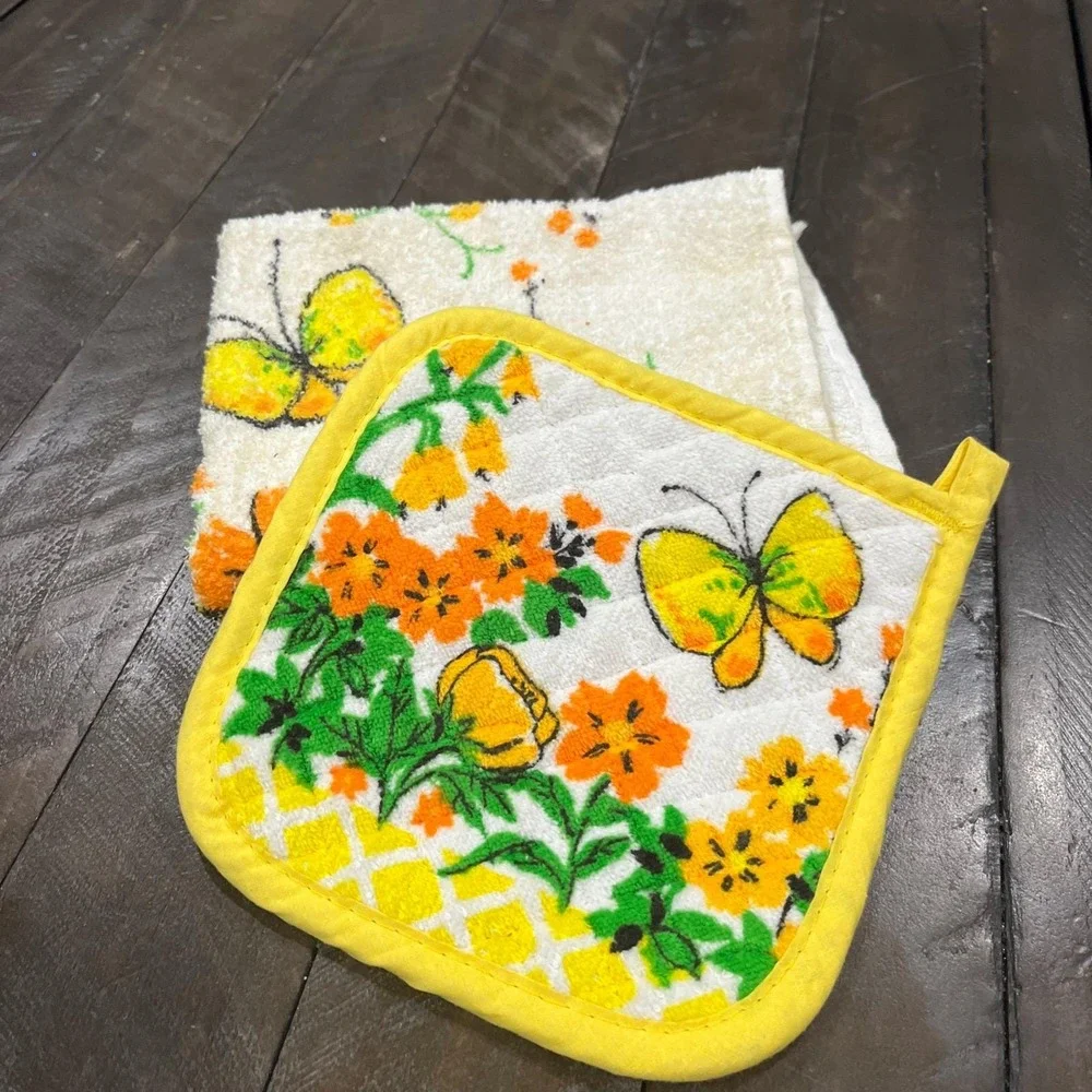 Vintage Sayco Yellow Orange ‎ Butterfly Flowers Print Hot Pad And Kitchen Towel